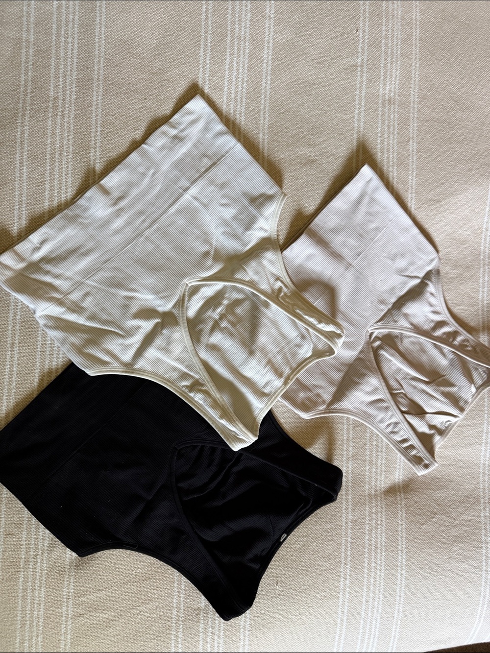 Athleta cropped top